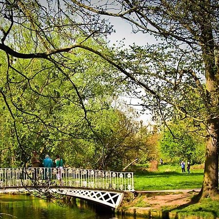 Welcome 2 Bedrooms Flat In Wimbledon Лондон Екстер'єр фото