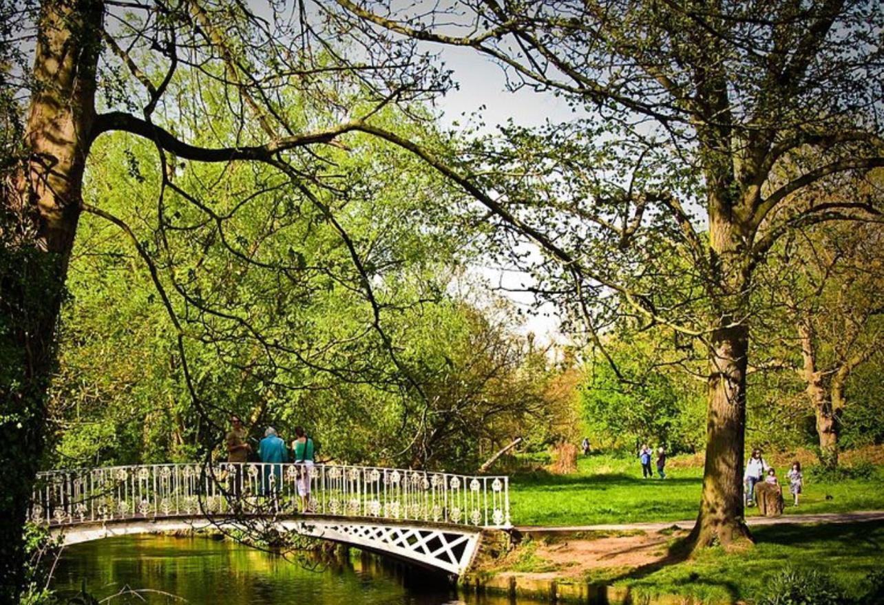 Welcome 2 Bedrooms Flat In Wimbledon Лондон Екстер'єр фото