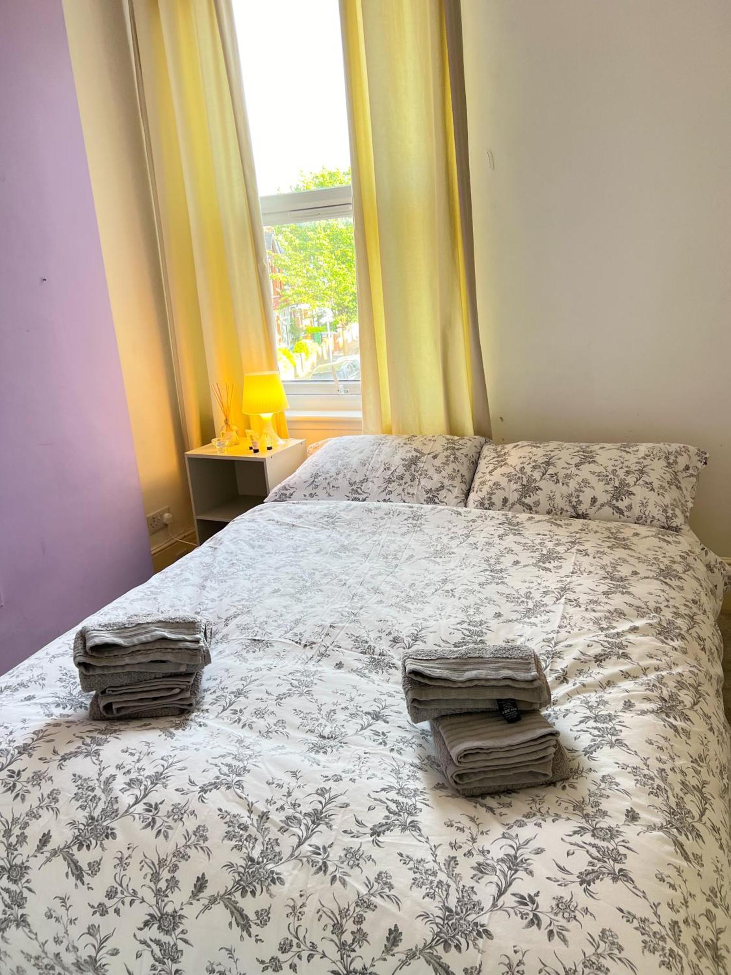 Welcome 2 Bedrooms Flat In Wimbledon Лондон Екстер'єр фото