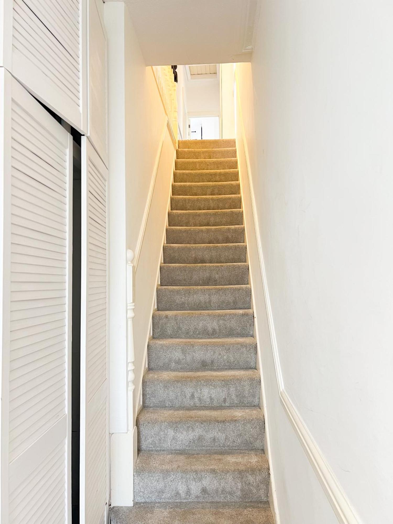 Welcome 2 Bedrooms Flat In Wimbledon Лондон Екстер'єр фото